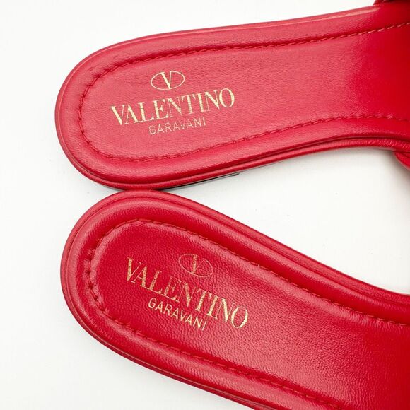 VALENTINO Rockstud Red Leather Sandal Size 39 Flat Flip Flop Slide Mule Studded - Picture 10 of 13